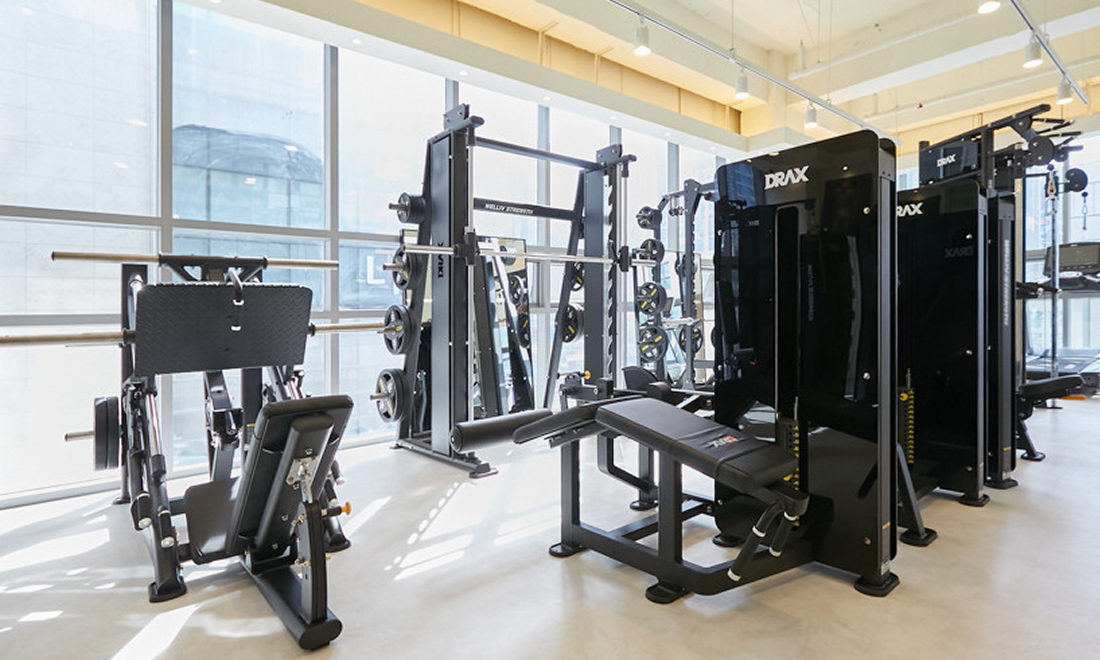 애슬릭스 센터 & 빅토리짐 실내